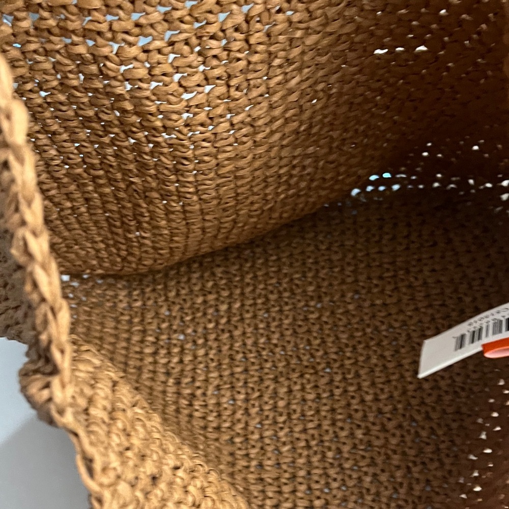 Elegant Tan Woven Tote Bag - Picture 5 of 7
